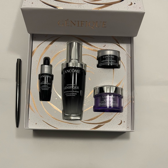 Lancôme
Advanced Génifique  Holiday 🎁Routine Set, New, Limited edition - Picture 2 of 3